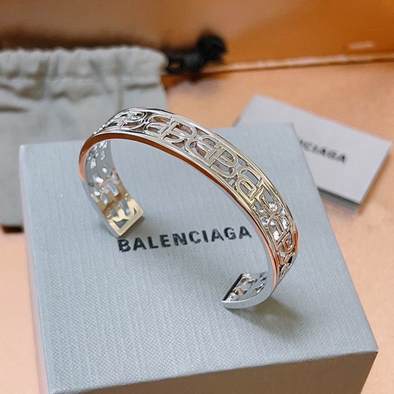 Balenciaga Bracelet 01lyr08